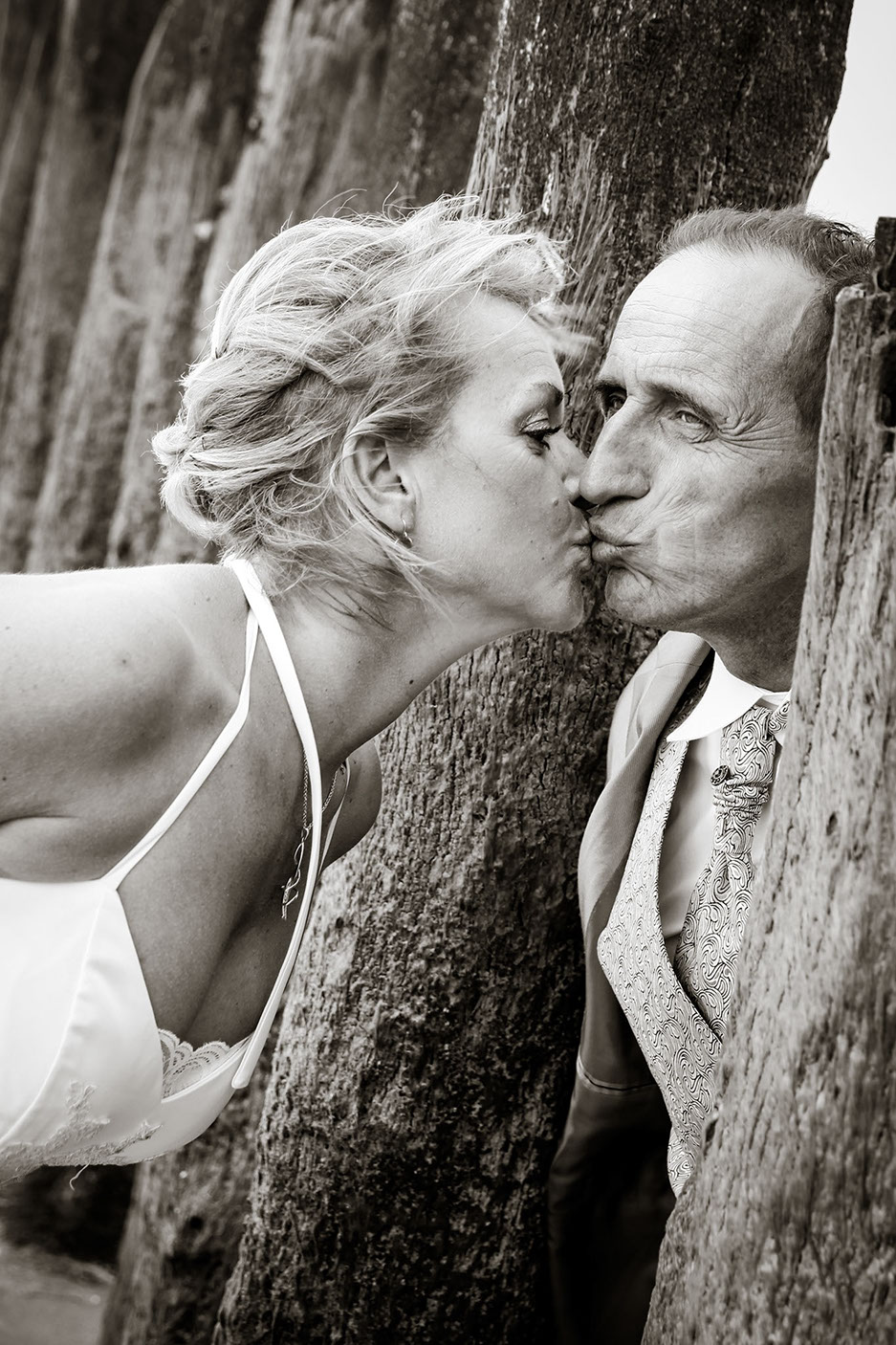 BISOU ENTRE POTEAUX PLAGE DE BLERIOT